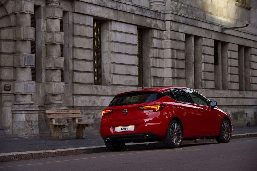  Opel Astra 2016 года  (ZA) (фото 26 из 40)